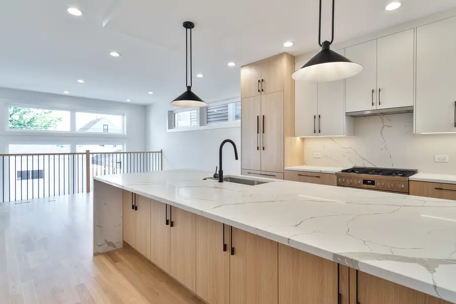 4527 N Keystone Avenue, Chicago, IL 60630 - #2