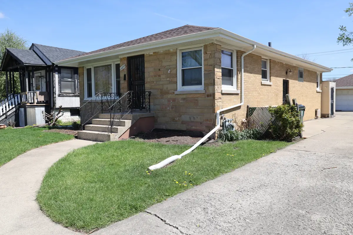509 Granville Avenue, Bellwood, IL 60104 - #1