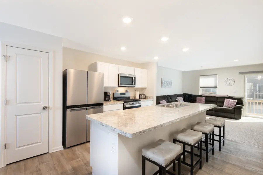 818 Briar Glen Court, Hampshire, IL 60140 - #2