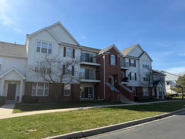 680 Mill Circle #203, Wheeling, IL 60090