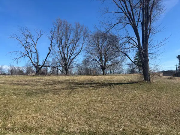 1014 Hidden Valley Drive, Varna, IL 61375