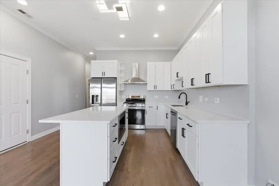 1935 W Belmont Avenue #4, Chicago, IL 60657 - #2