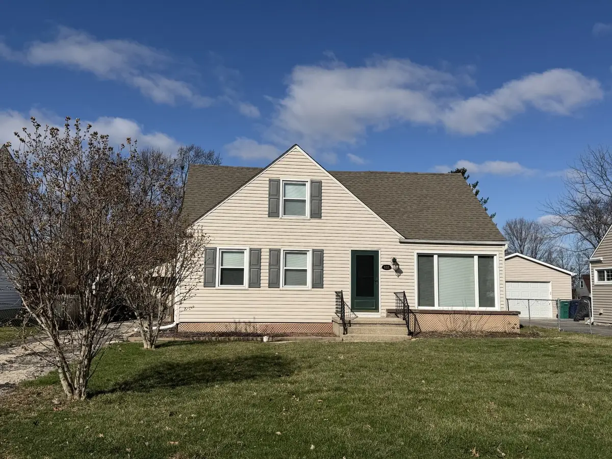 632 N Edgewood Avenue, Lombard, IL 60148 - #1