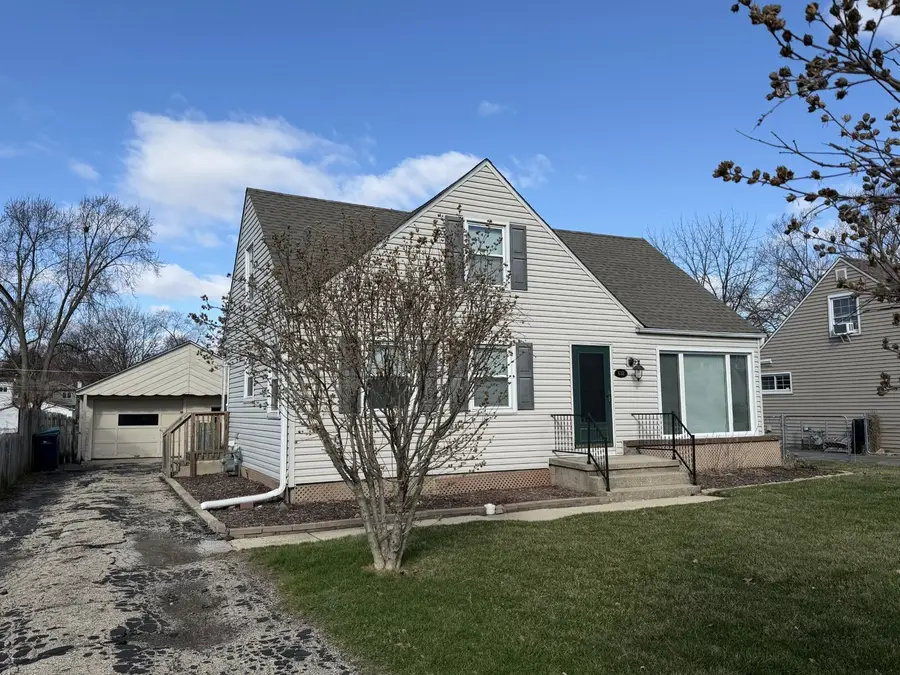 632 N Edgewood Avenue, Lombard, IL 60148 - #2