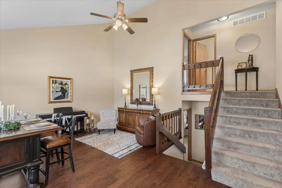 204 S Carriage Trail, McHenry, IL 60050 - #2