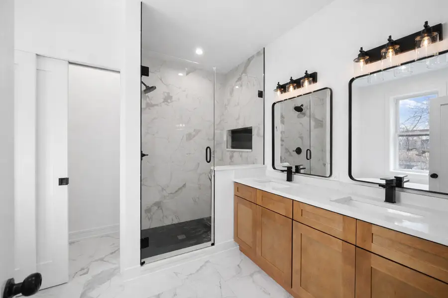 3941 N Spaulding Avenue, Chicago, IL 60618 - #3