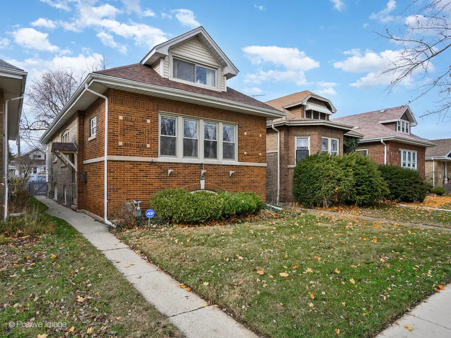 3742 Clinton Avenue, Berwyn, IL 60402 - #2