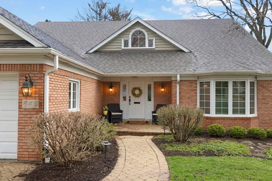 646 Highview Avenue, Glen Ellyn, IL 60137 - #3