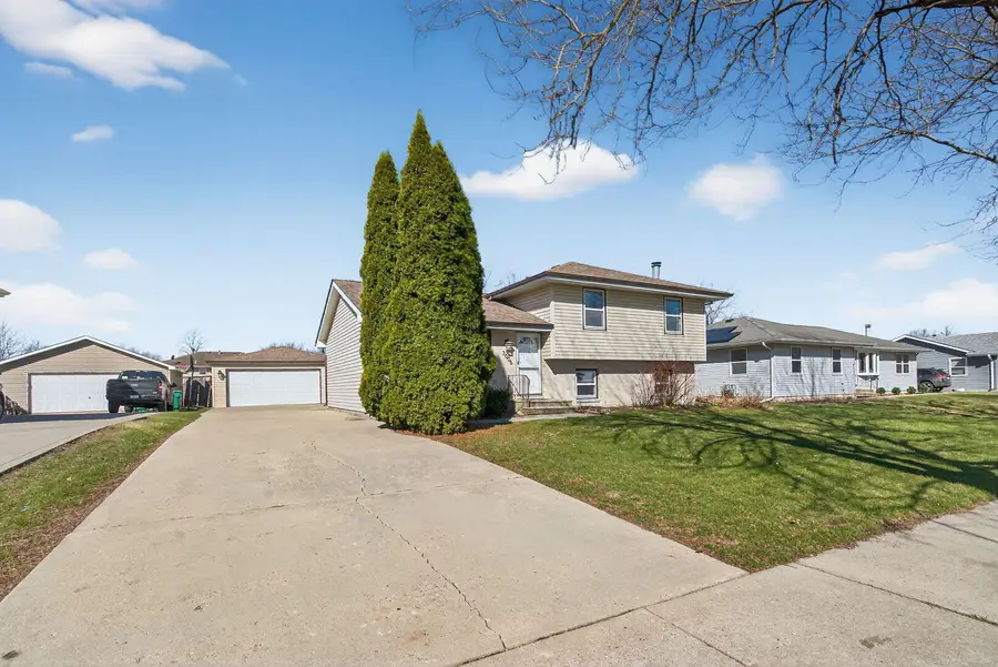 3005 Art Schultz Drive, Plainfield, IL 60586 - #2