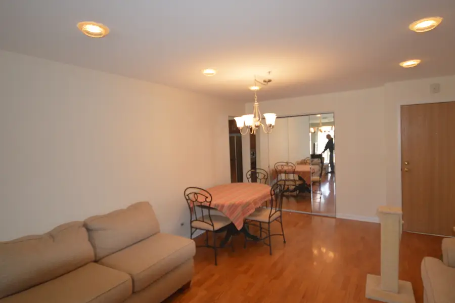 631 Hapsfield Lane #106, Buffalo Grove, IL 60089 - #3