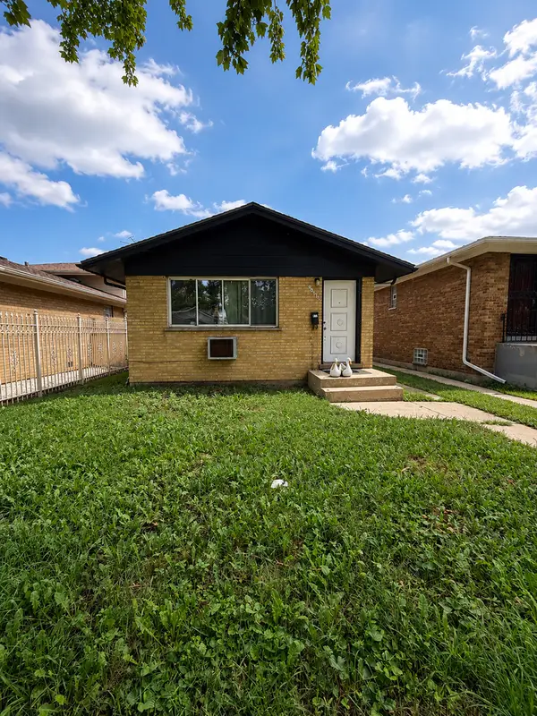 Address Withheld By Seller, Chicago, IL 60643