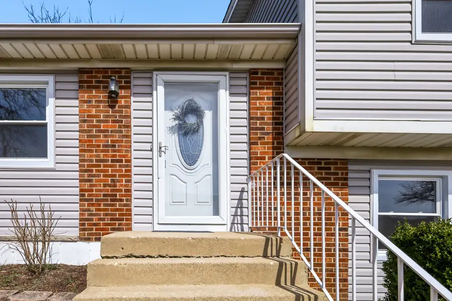 4441 Harbor Circle, Hoffman Estates, IL 60192 - #3