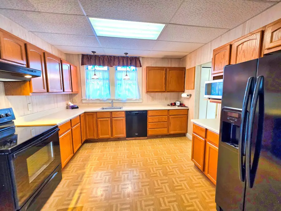 542 Vincennes Avenue, Flora, IL 62839 - #3