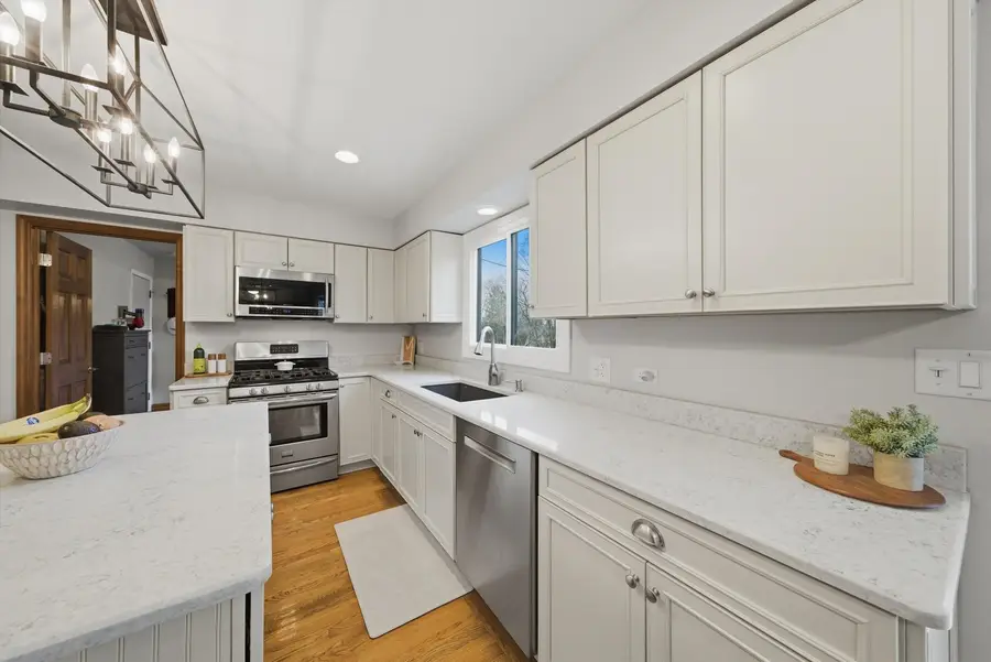 18716 W Jasmine Court, Grayslake, IL 60030 - #3