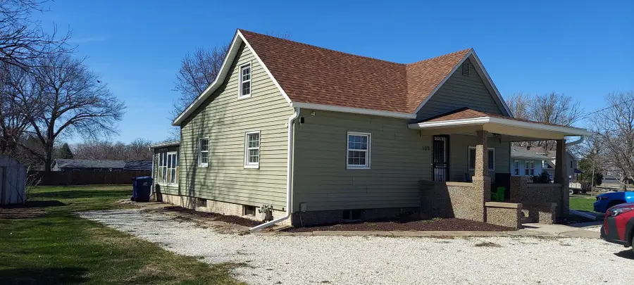 109 Miller Avenue, East Galesburg, IL 61430 - #2
