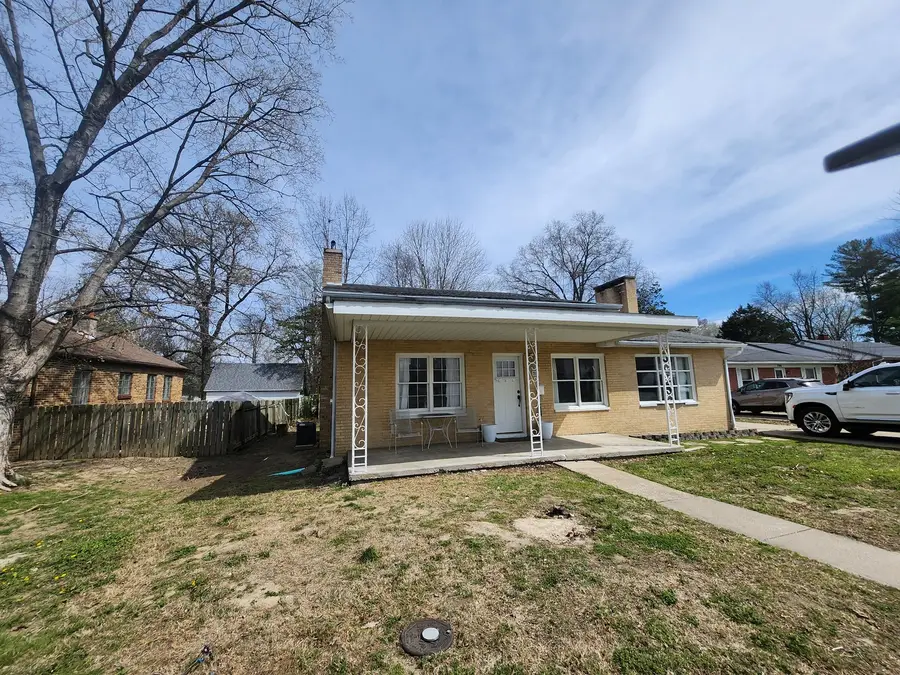 710 N Maple Street, Sparta, IL 62286 - #3