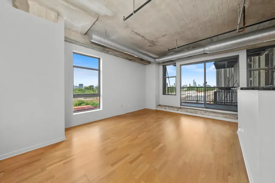 1550 S Blue Island Avenue #404, Chicago, IL 60608 - #2