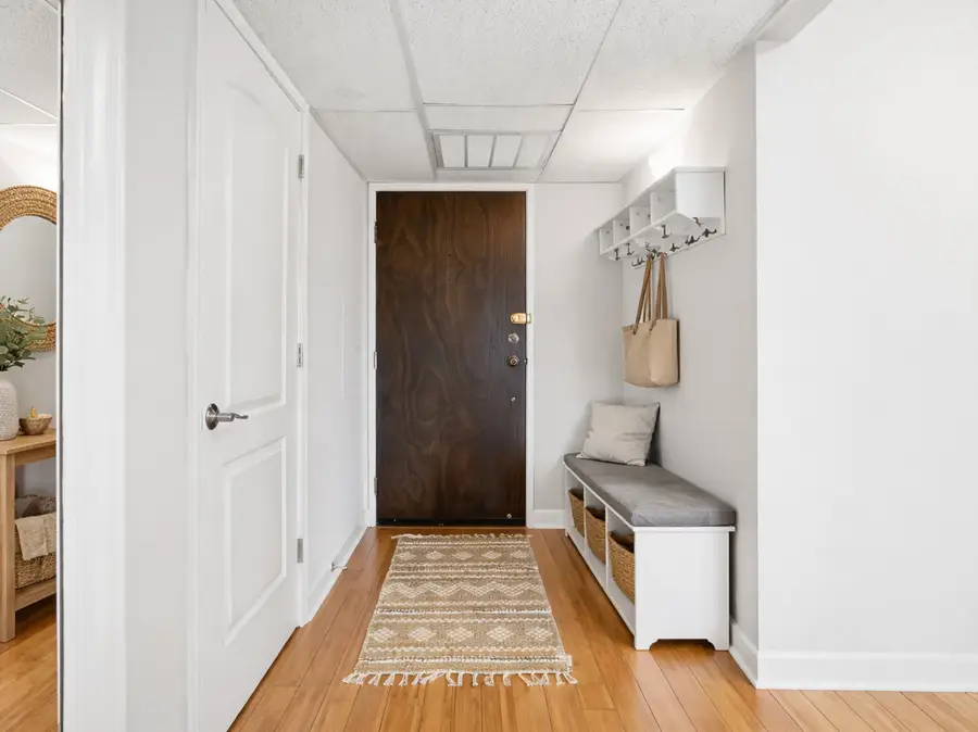 9332 Landings Lane #604, Des Plaines, IL 60016 - #2