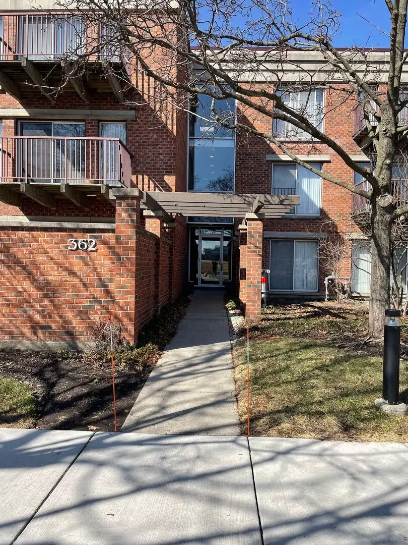 362 Kelburn Road #324, Deerfield, IL 60015 - #1
