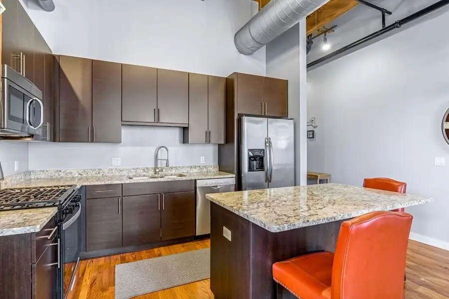 770 W Gladys Avenue #601, Chicago, IL 60661 - #2