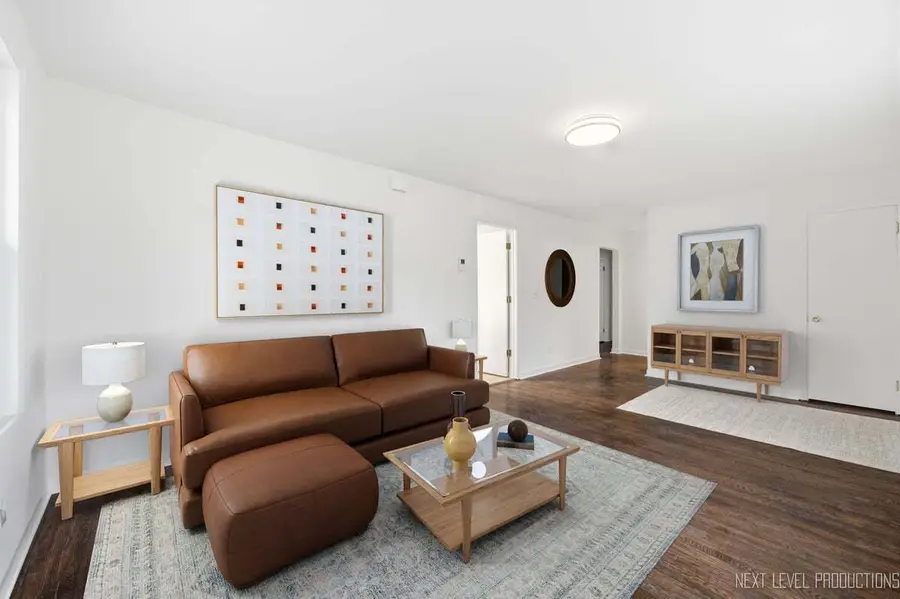 208 W State Street, North Aurora, IL 60542 - #3