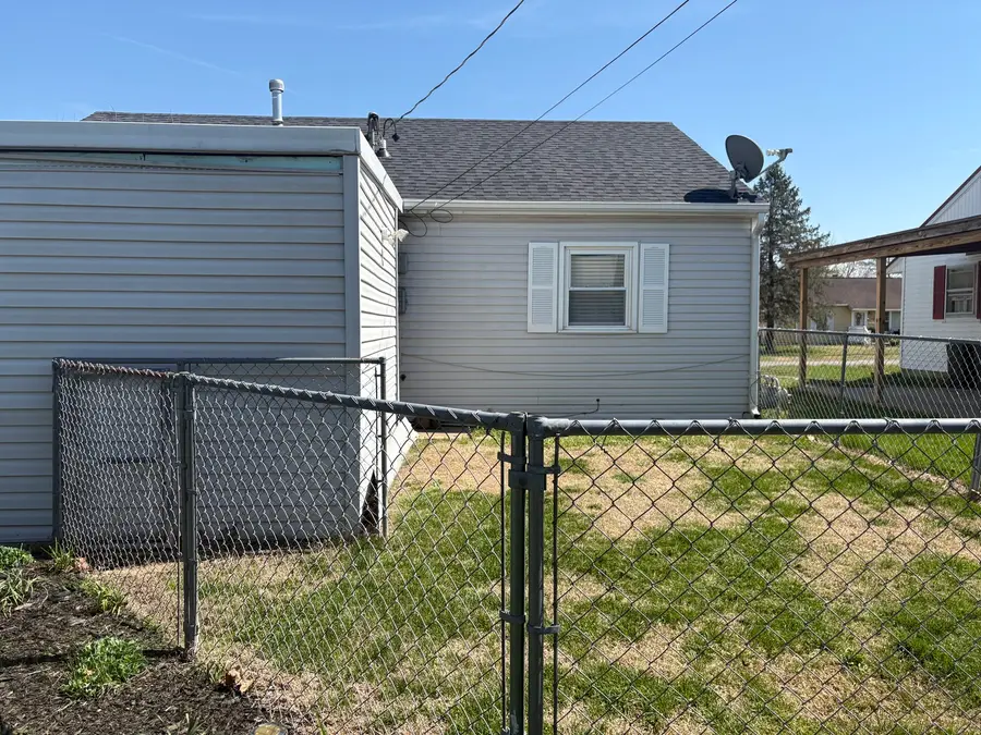 935 Keough Drive E, Murphysboro, IL 62966 - #2