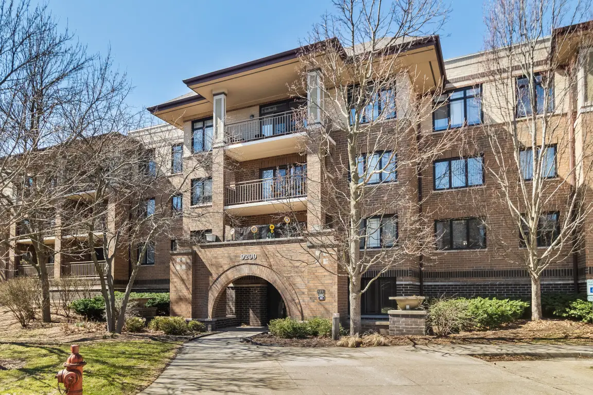9200 E Prairie Road #209, Evanston, IL 60203 - #1