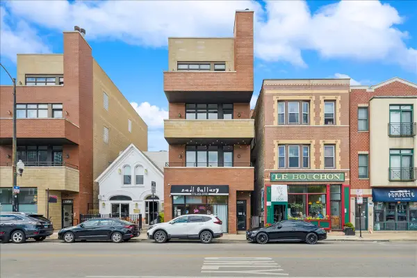 1954 N Damen Avenue #2, Chicago, IL 60647