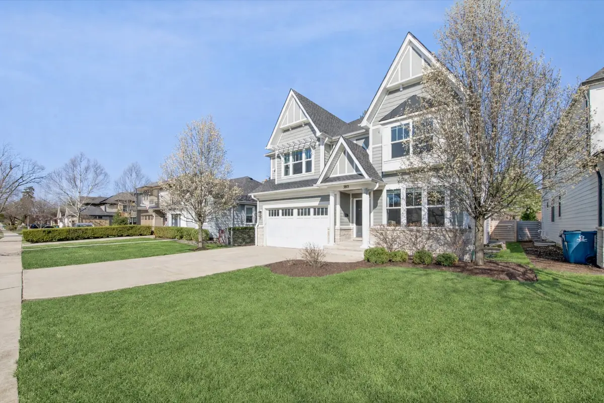 383 N Larch Avenue, Elmhurst, IL 60126 - #1