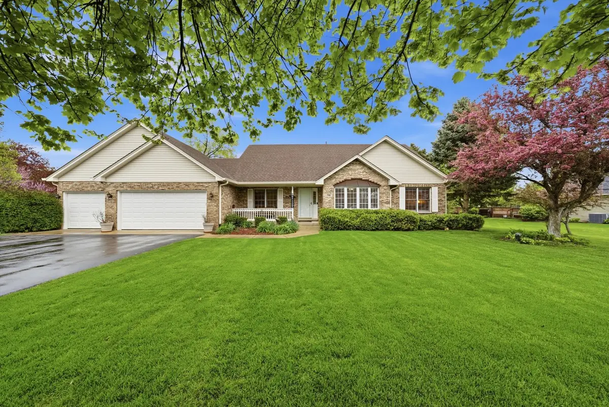 706 Silver Glen Road, McHenry, IL 60050 - #1