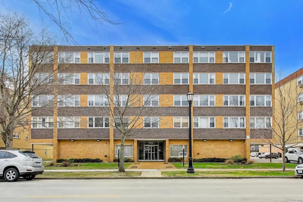 720 Oakton Street #3B, Evanston, IL 60202 - #1