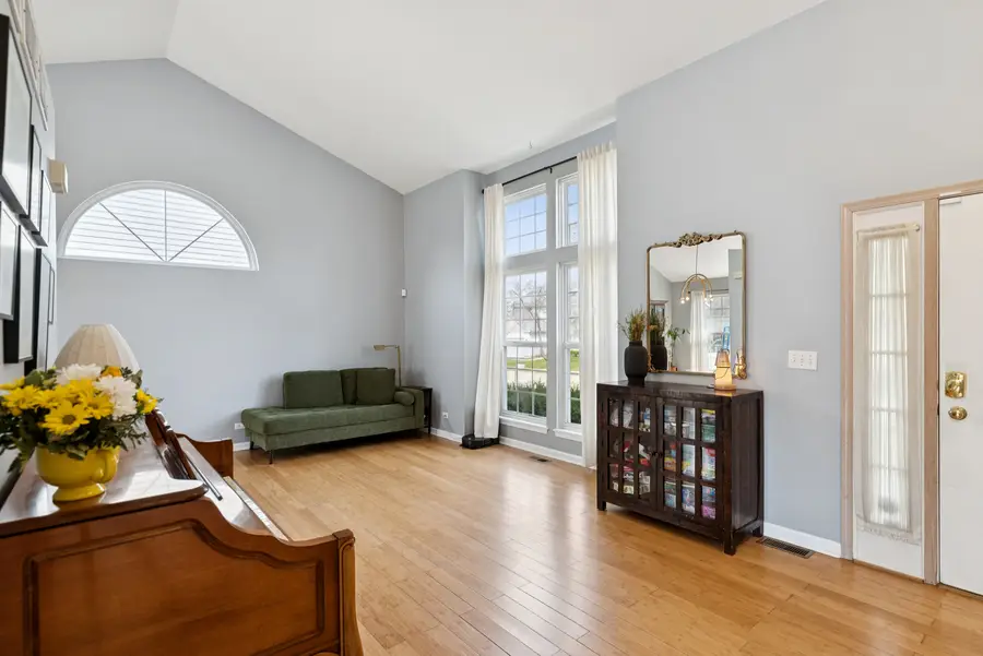 204 Buckingham Drive, Grayslake, IL 60030 - #3