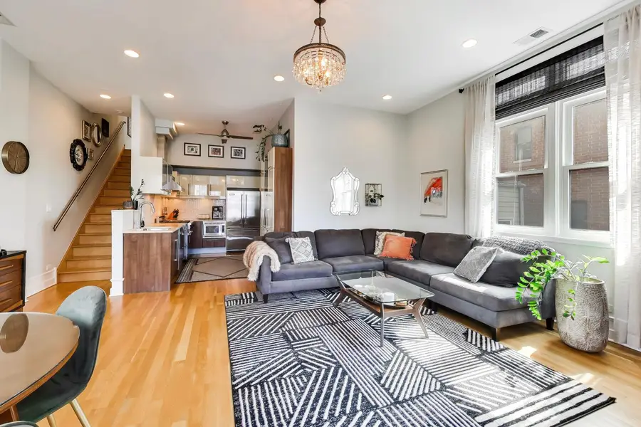 4842 N Damen Avenue #3, Chicago, IL 60625 - #3