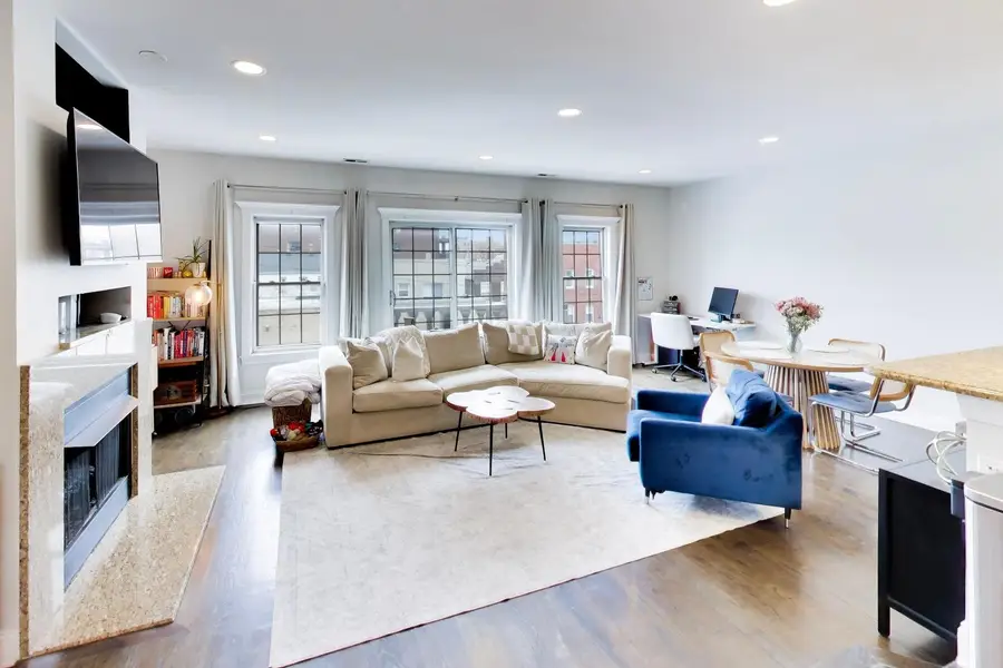 1402 W Grand Avenue #3, Chicago, IL 60642 - #3