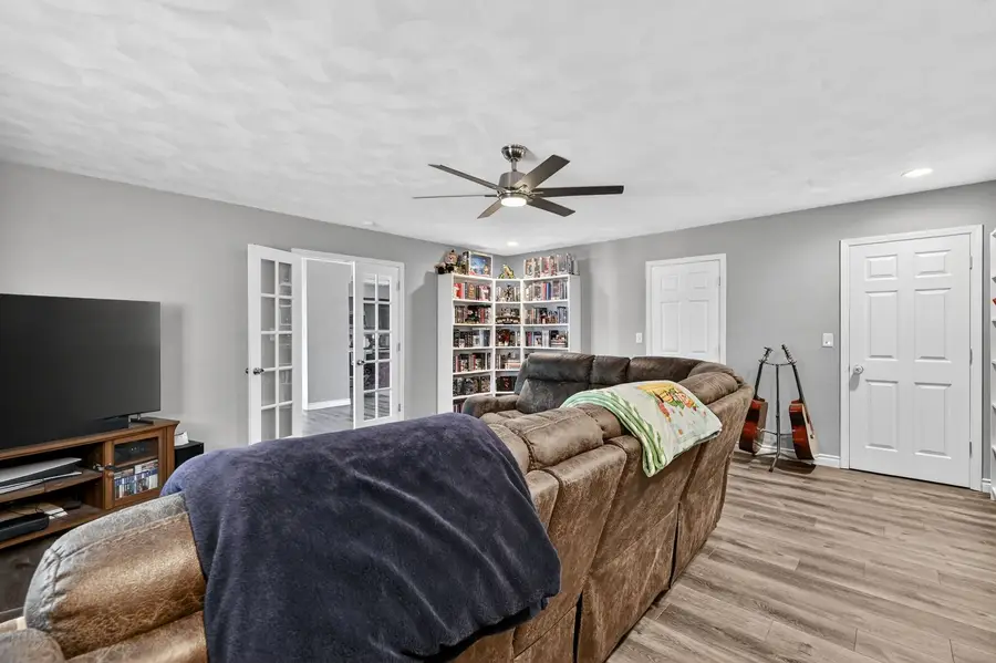 911 Westside Street, Red Bud, IL 62278 - #2