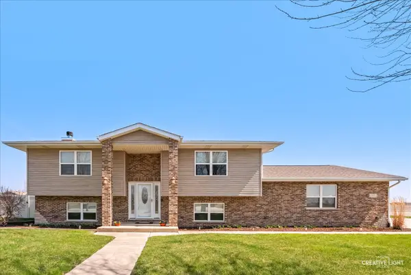 1075 S Illinois Street, Coal City, IL 60416