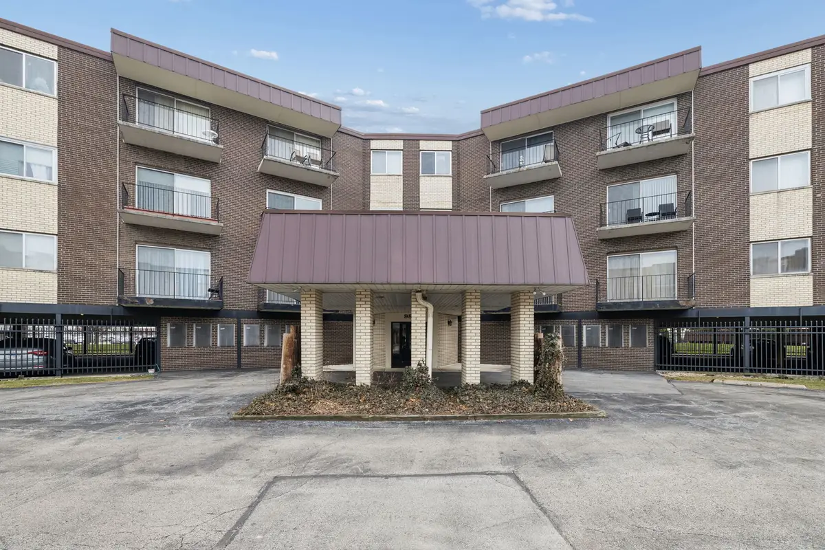 9840 S Pulaski Road #201, Oak Lawn, IL 60453 - #1