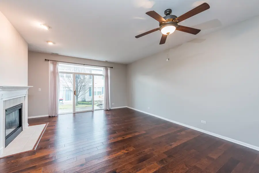 2879 Falling Waters Drive #2879, Lindenhurst, IL 60046 - #2