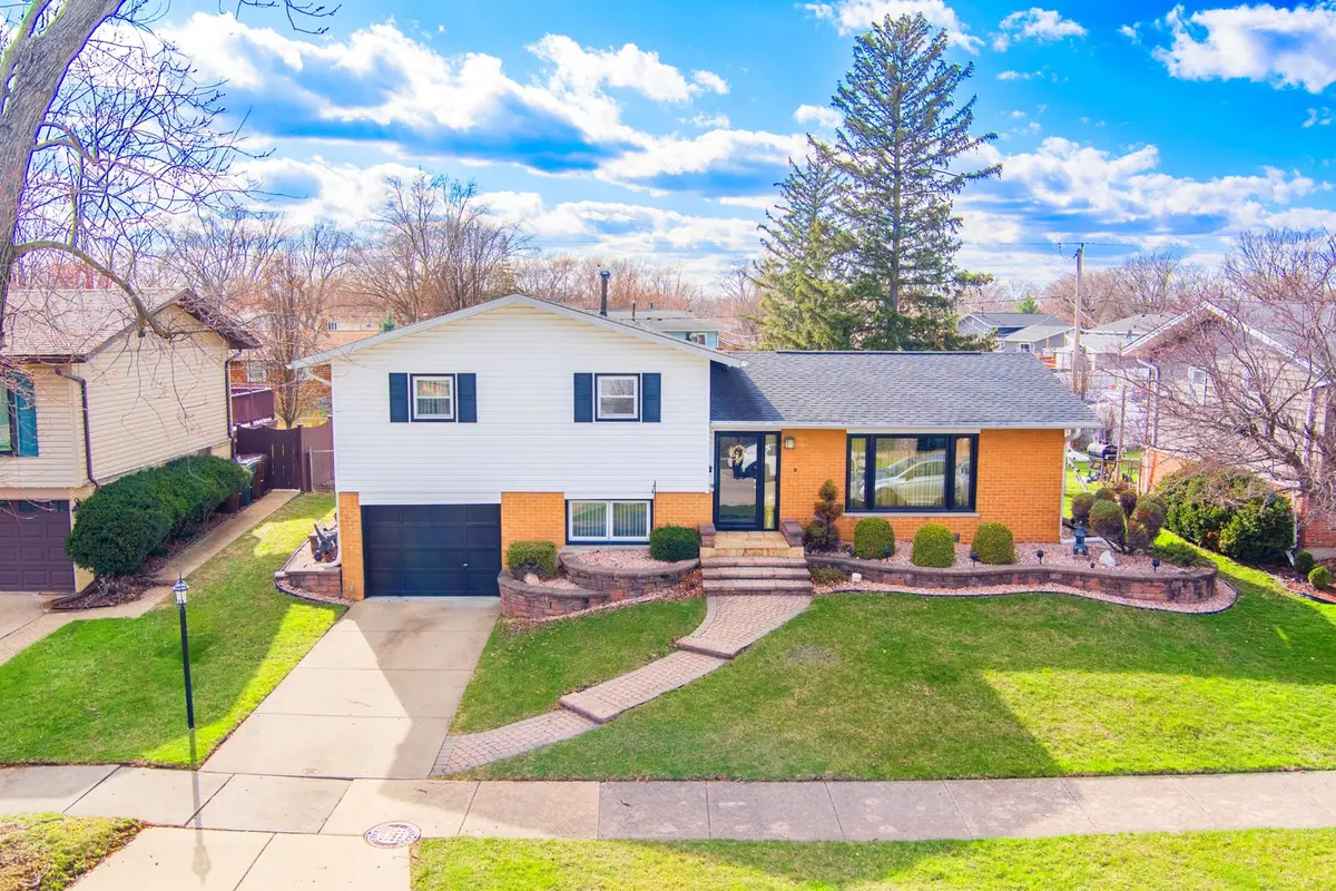 15414 Las Flores Lane, Oak Forest, IL 60452 - #1