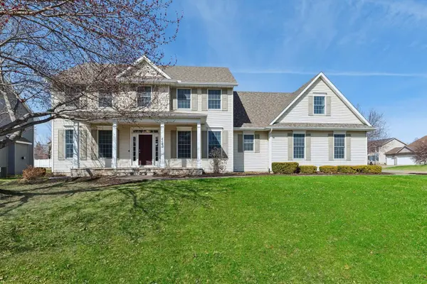 5160 Charter Oaks Drive, Bettendorf, IA 52722