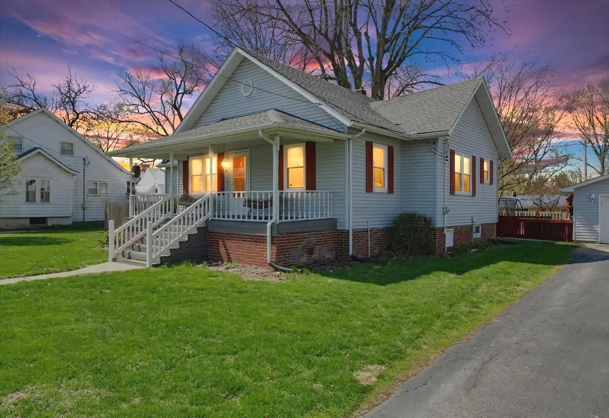 119 N Broadway Street, Fisher, IL 61843 - #1