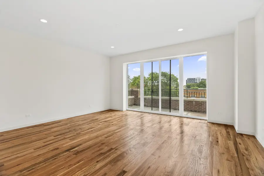 4316 S Michigan Avenue #3S, Chicago, IL 60653 - #2