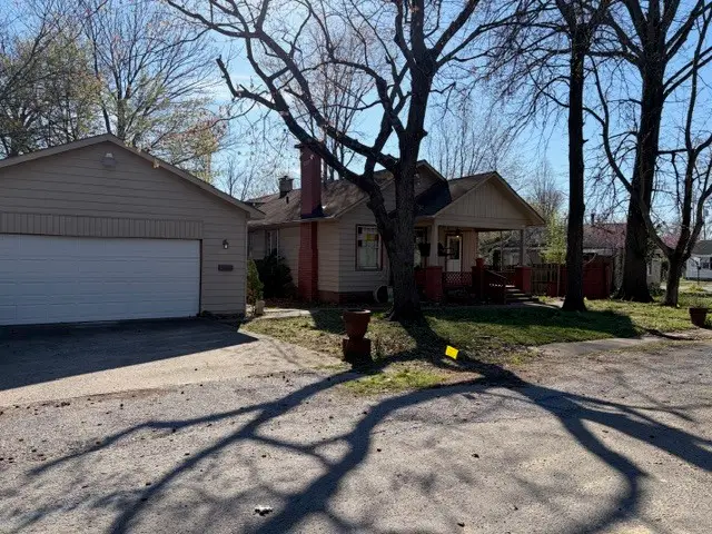 820 S 20th Street, Herrin, IL 62948 - #1