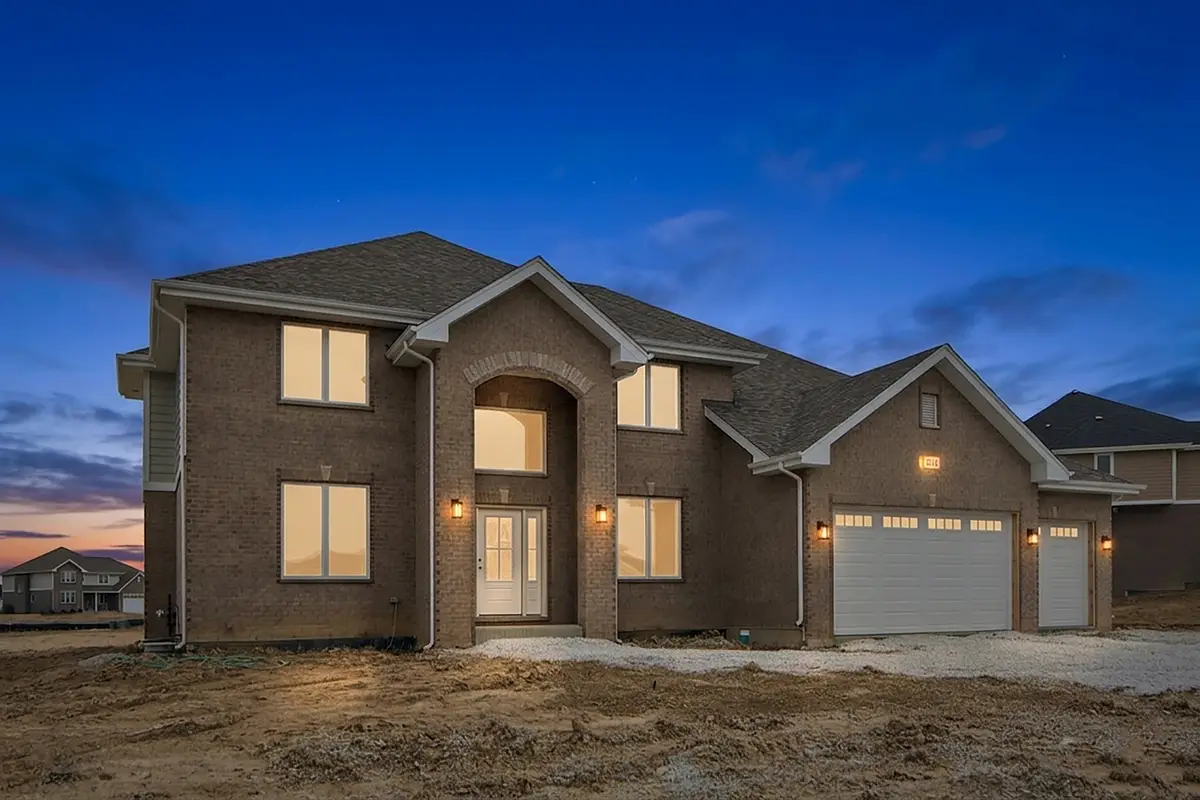 8214 S Stanley Trail, Frankfort, IL 60423 - #1