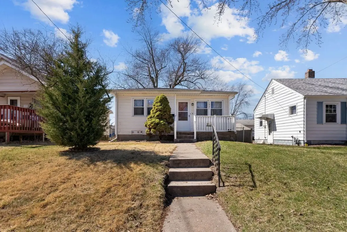 1921 33rd Street, Moline, IL 61265 - #1