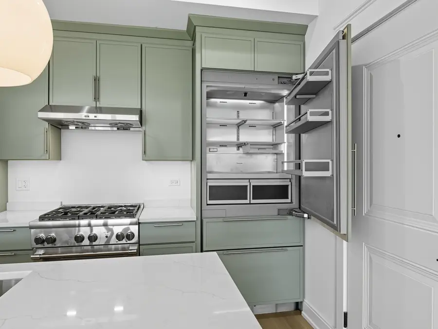 2471 N Clybourn Avenue #3, Chicago, IL 60638 - #3