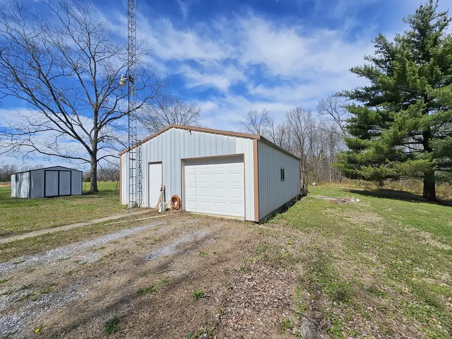 14104 E Game Farm Road, Mount Vernon, IL 62864 - #3