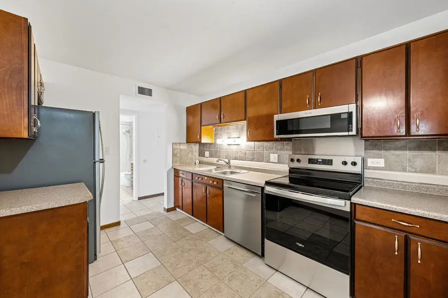 640 Murray Lane #111, Des Plaines, IL 60016 - #3