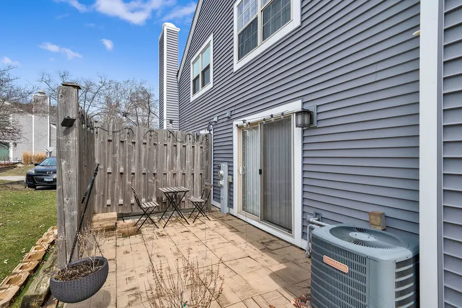 1390 N Knollwood Drive #1390, Palatine, IL 60067 - #3