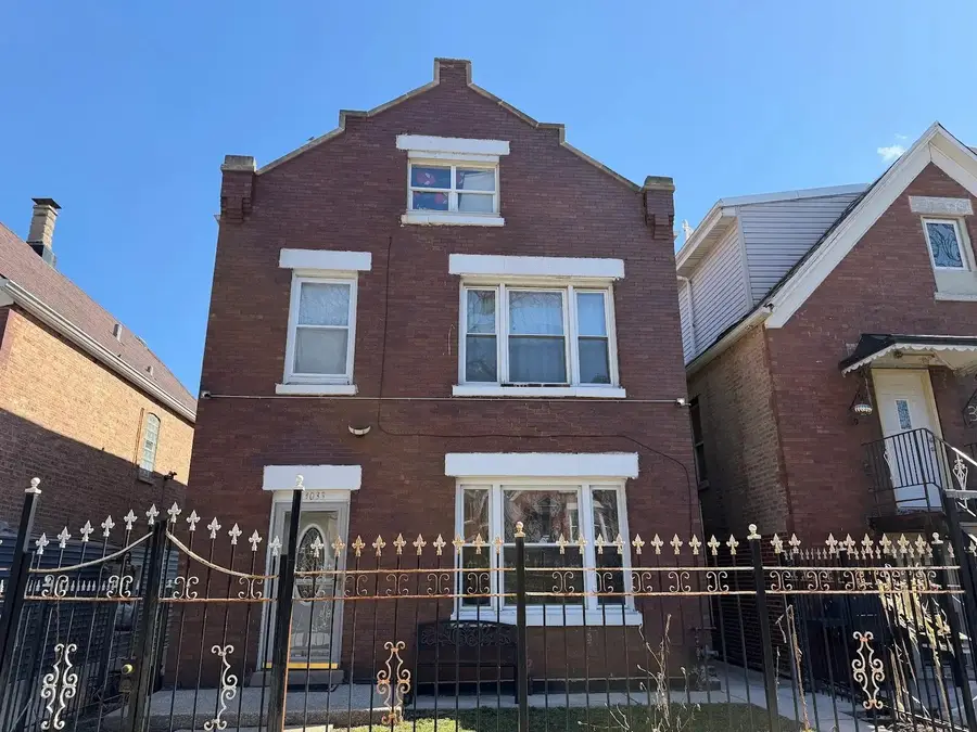 3033 S Kenneth Avenue, Chicago, IL 60623 - #2